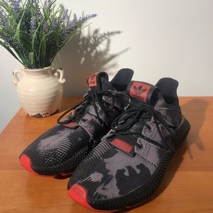 adidas Prophere - Bleached Black Solar Red